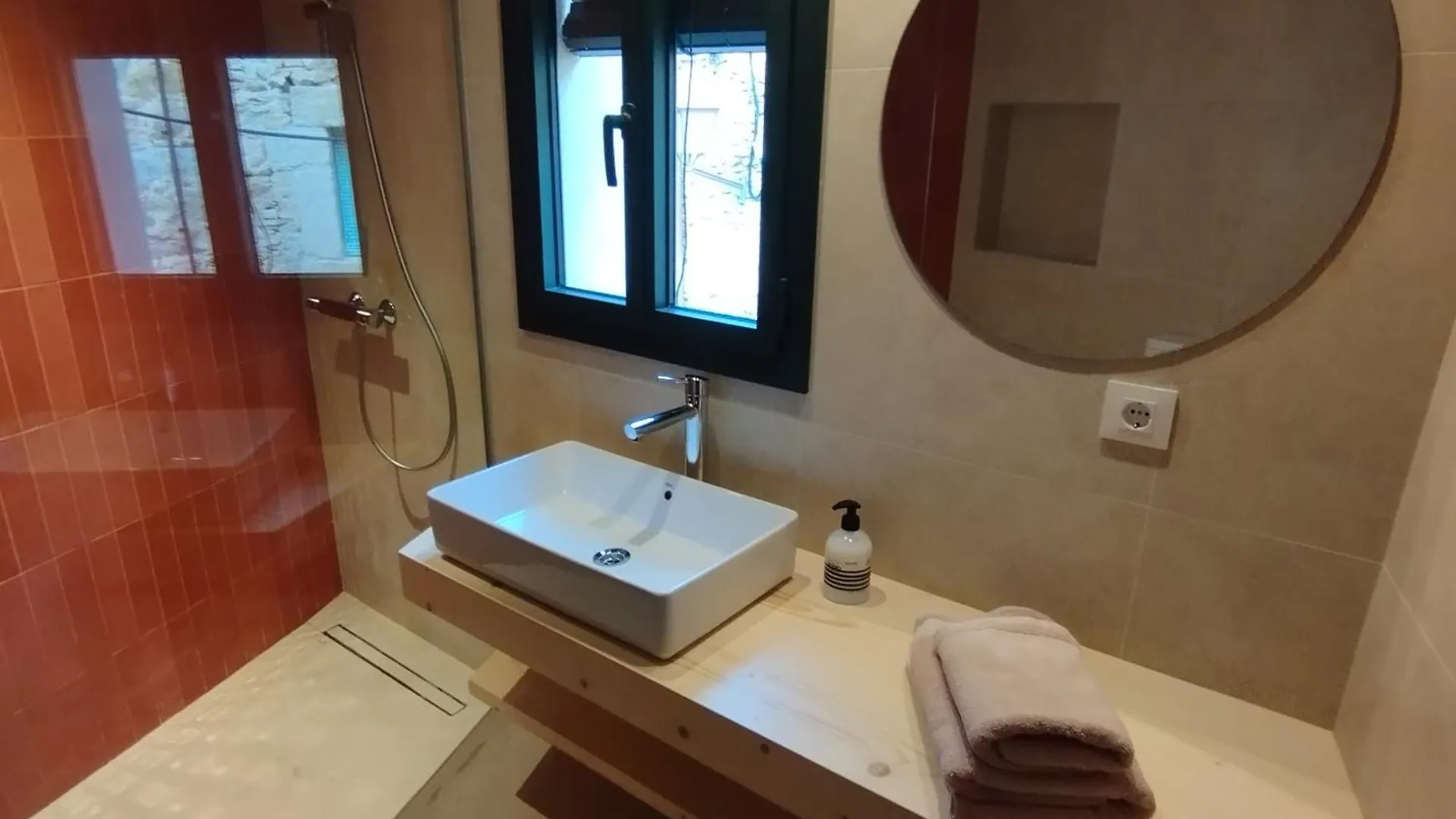 Inn Emporda Habitaciones Peratallada