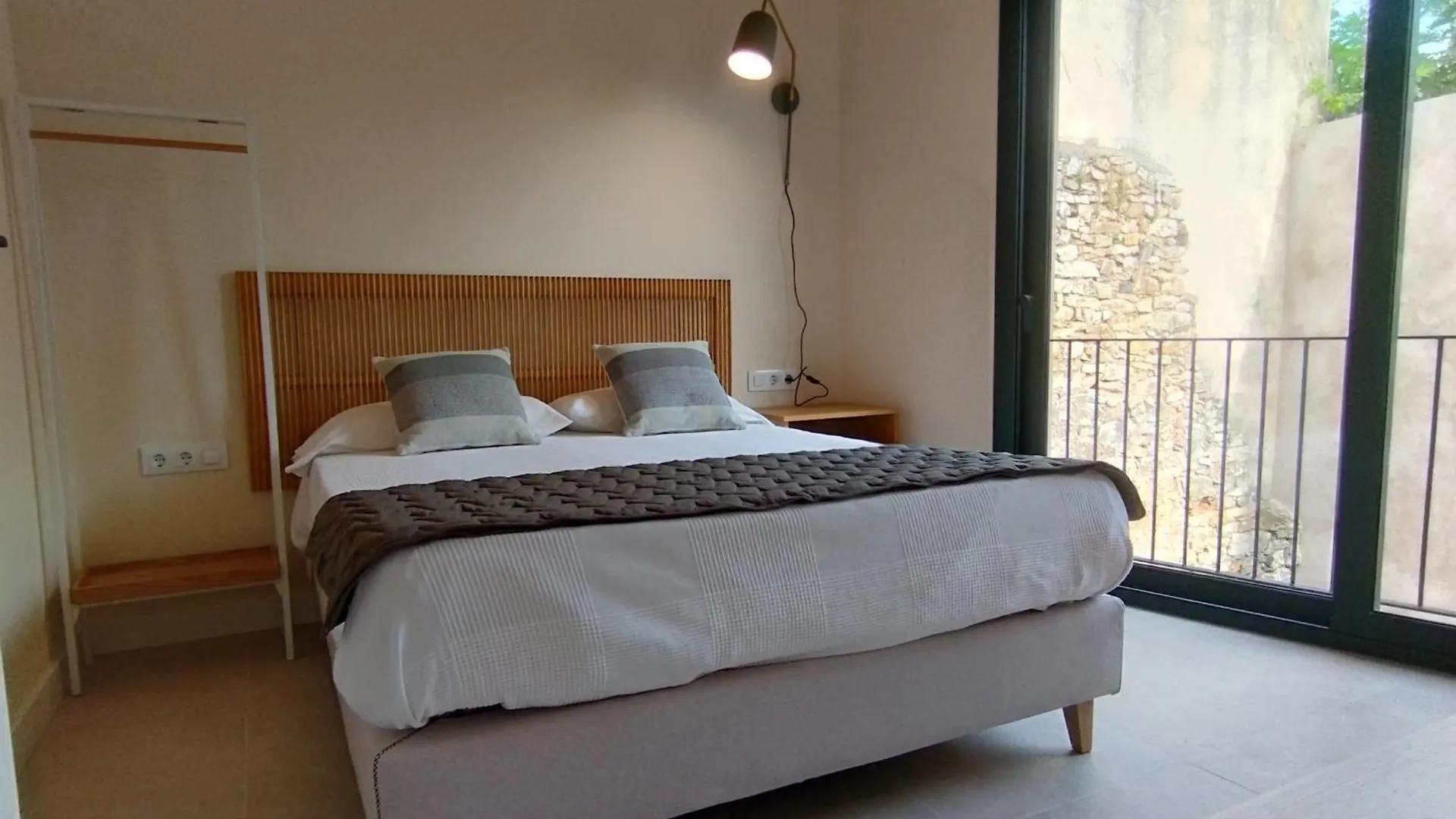 Emporda Habitaciones Peratallada Inn